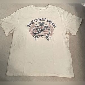 Walt Disney World T-Shirt Men’s Size Large